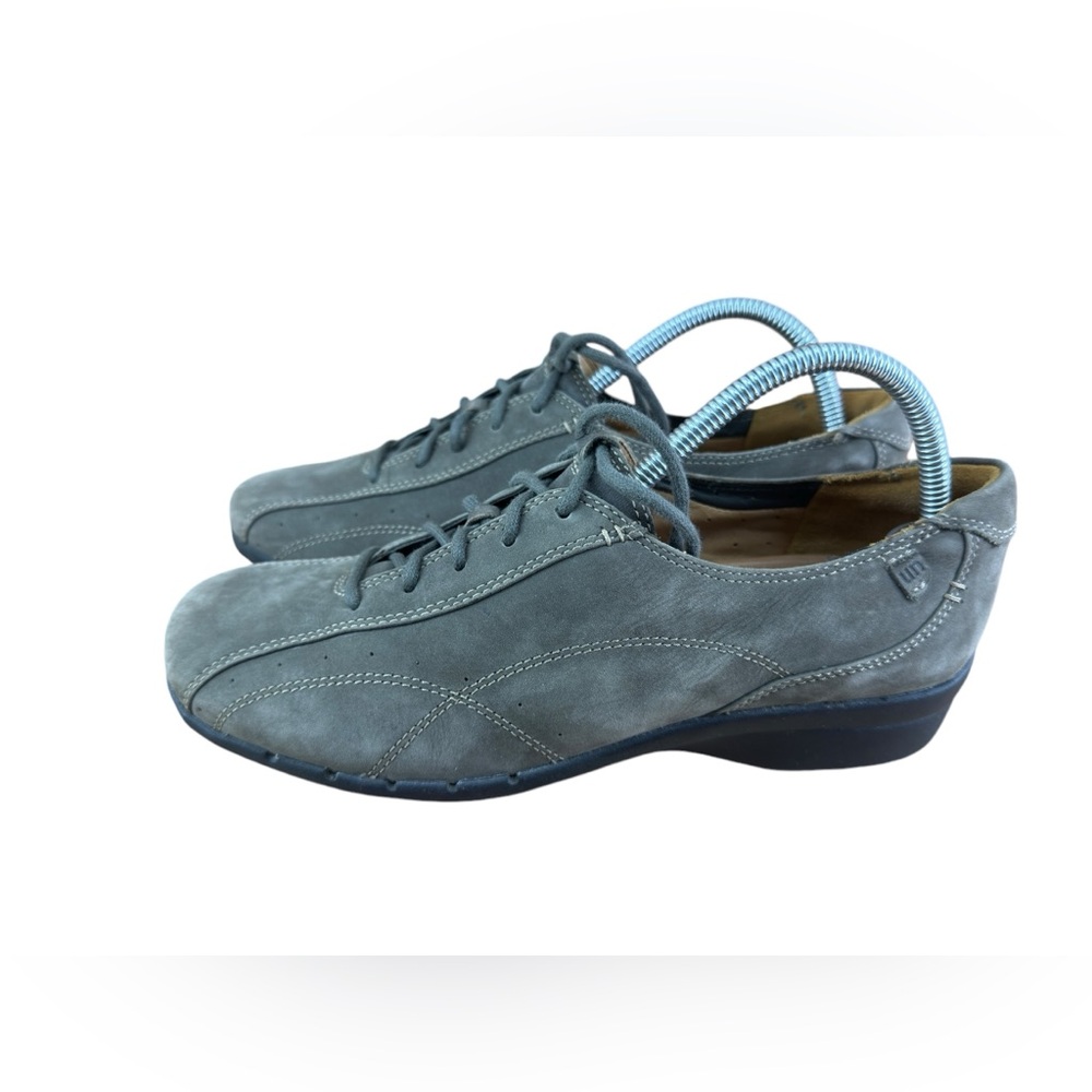 Clarks Unstructured Sneakers Women Leather Shoes Size 9  Walking Comfort